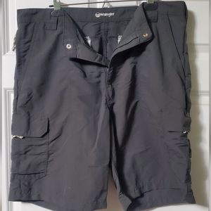 Men's Wrangler shorts 38 waist 23" long